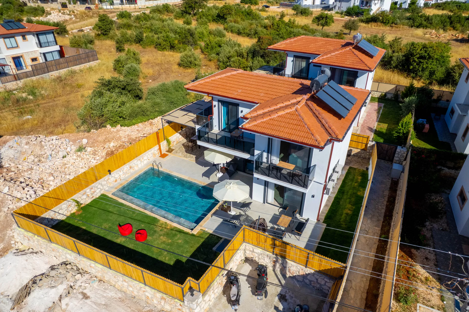 Villa White
