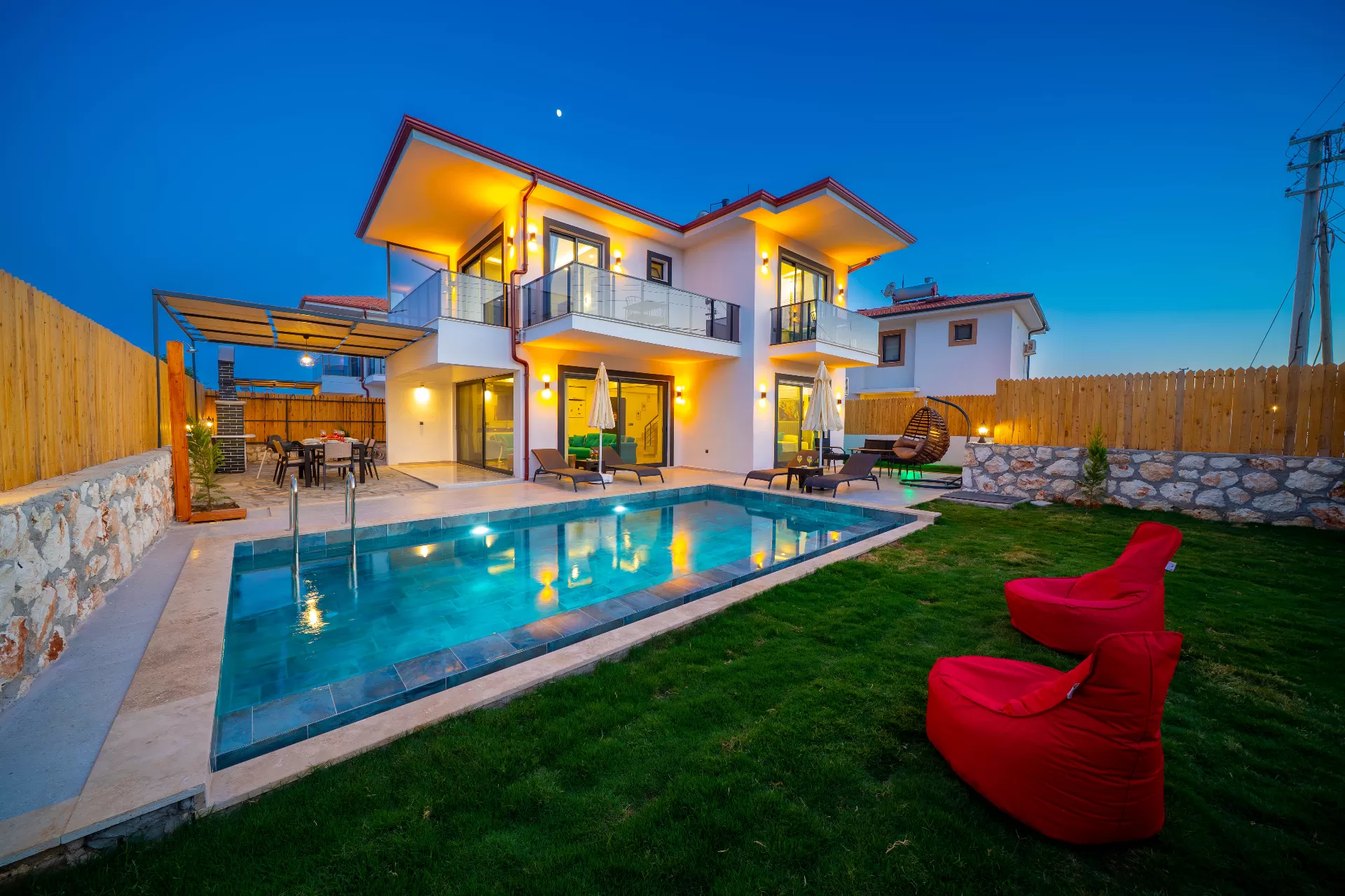 Villa White