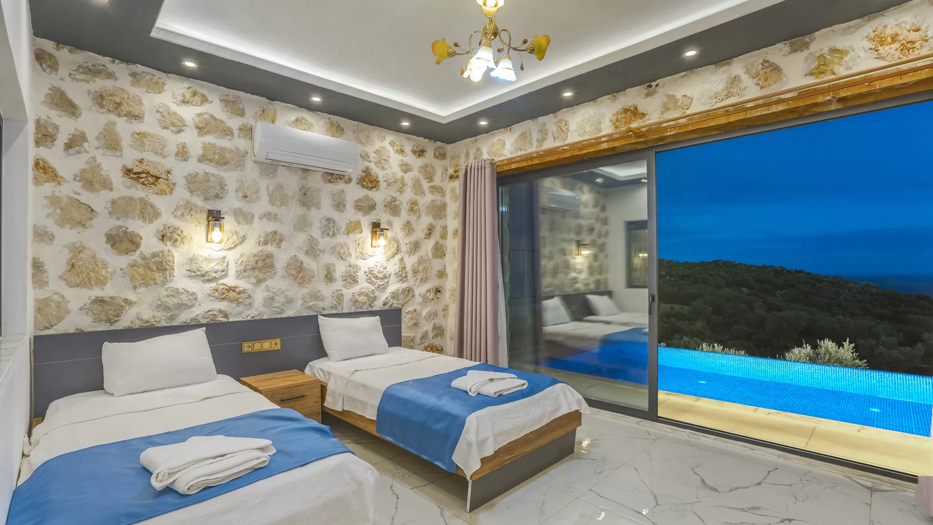 Villa Topur
