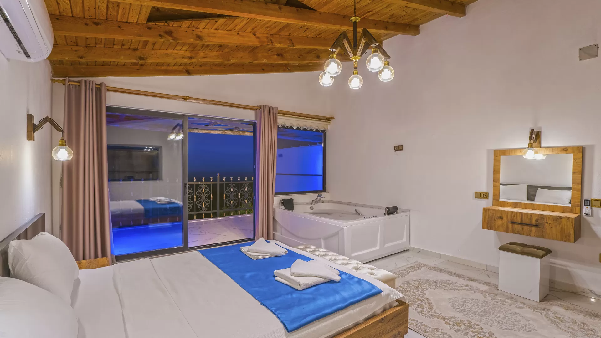 Villa Topur