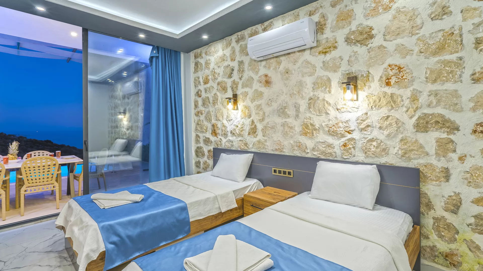 Villa Ant