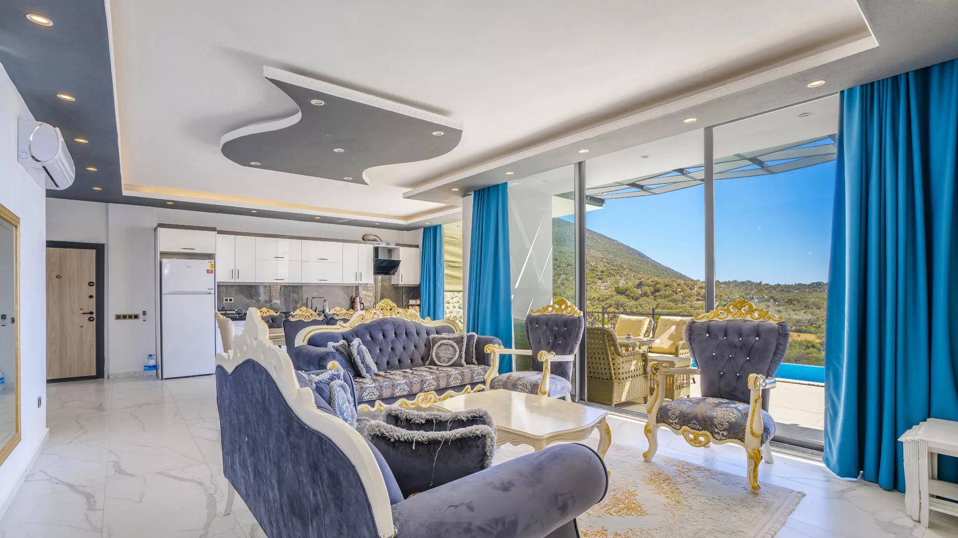 Villa Ant