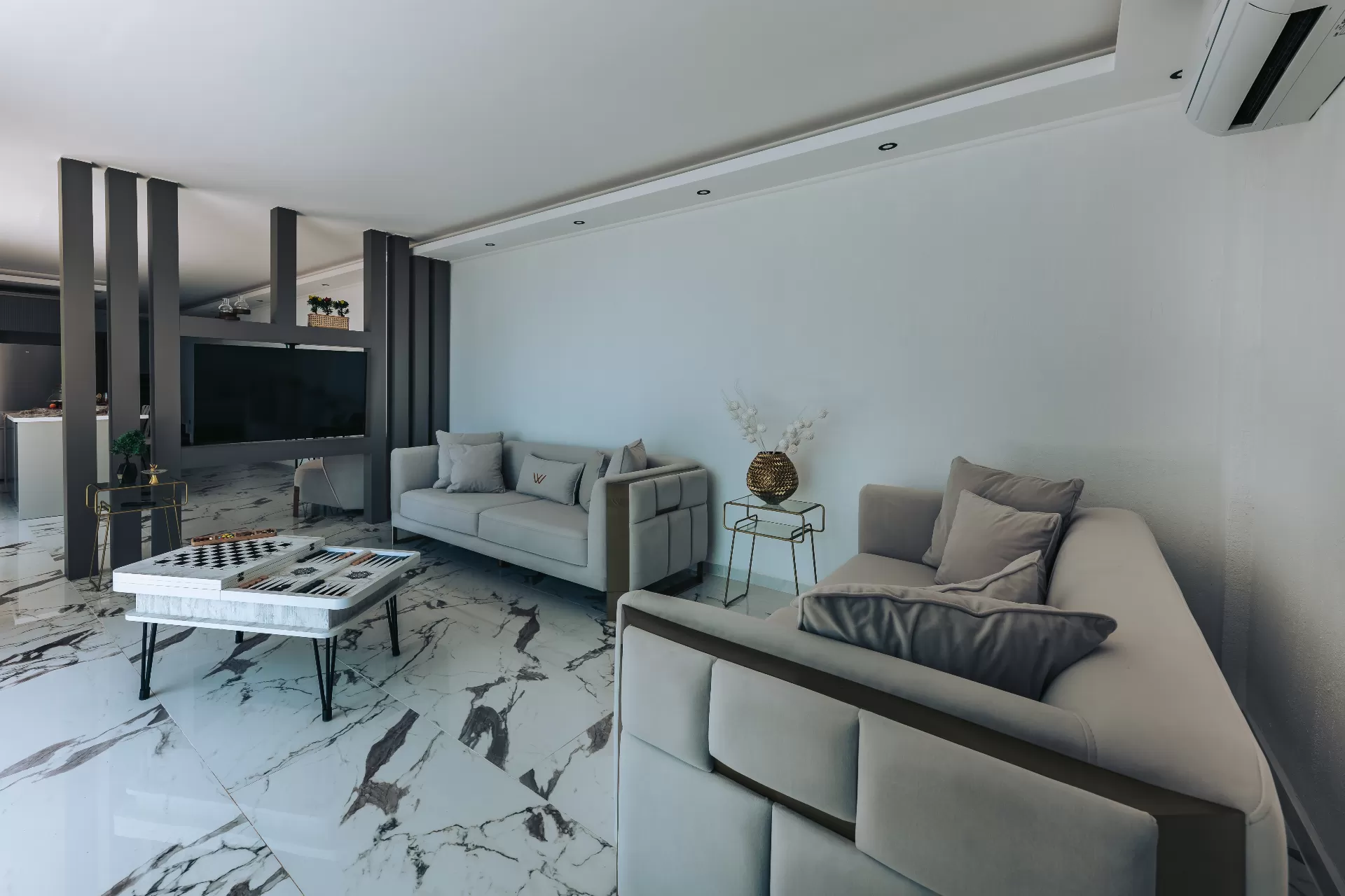 Villa Dark