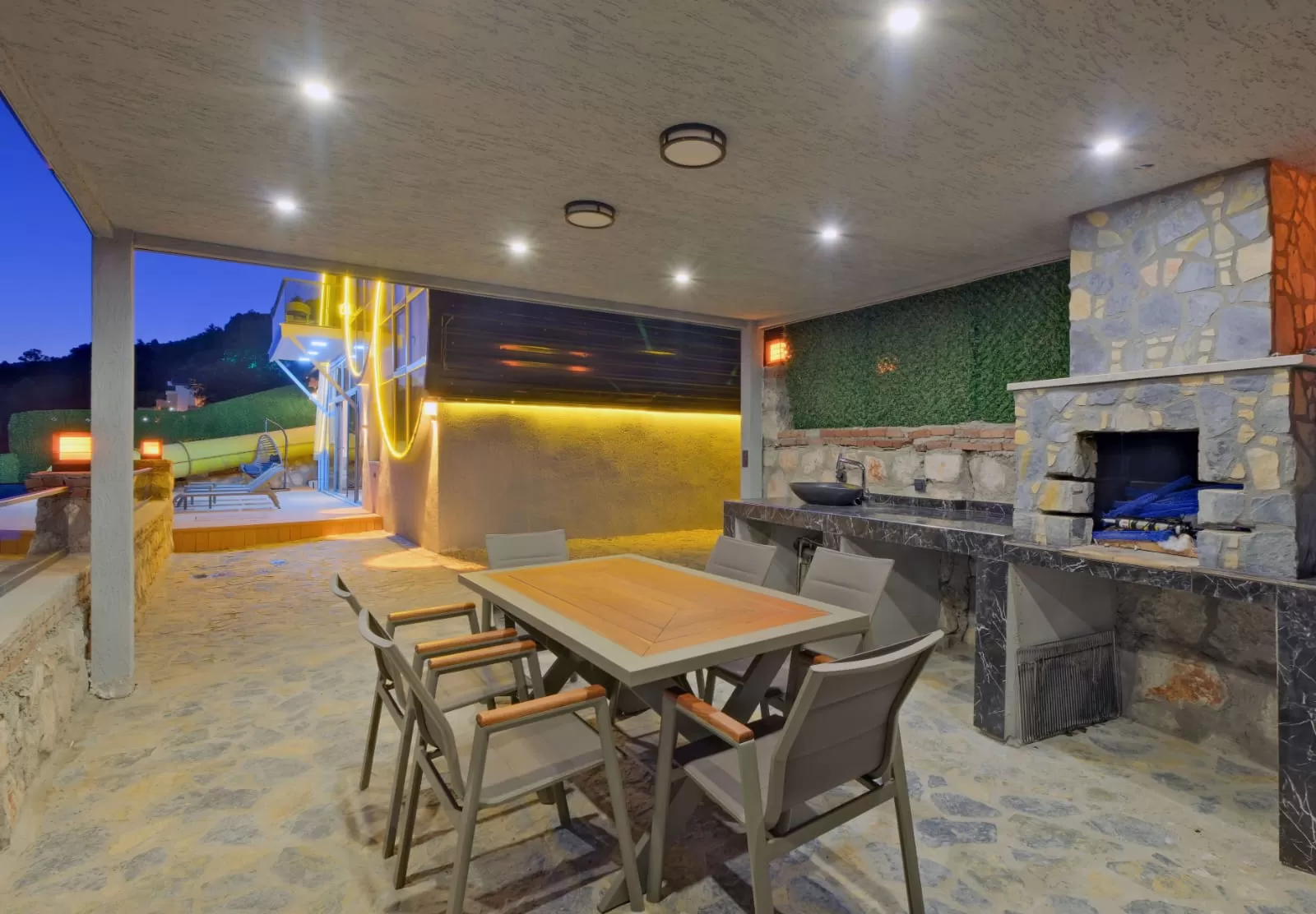 Villa Light