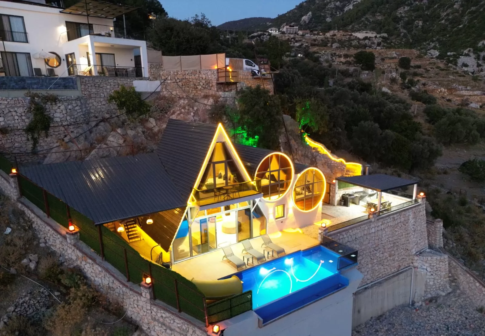 Villa Light
