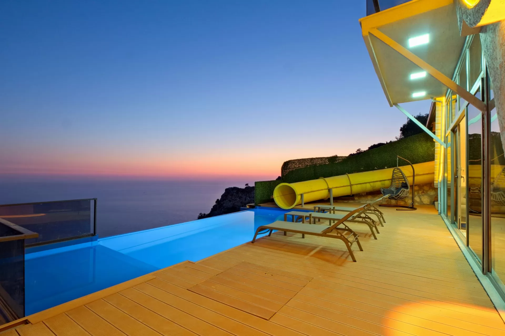 Villa Light