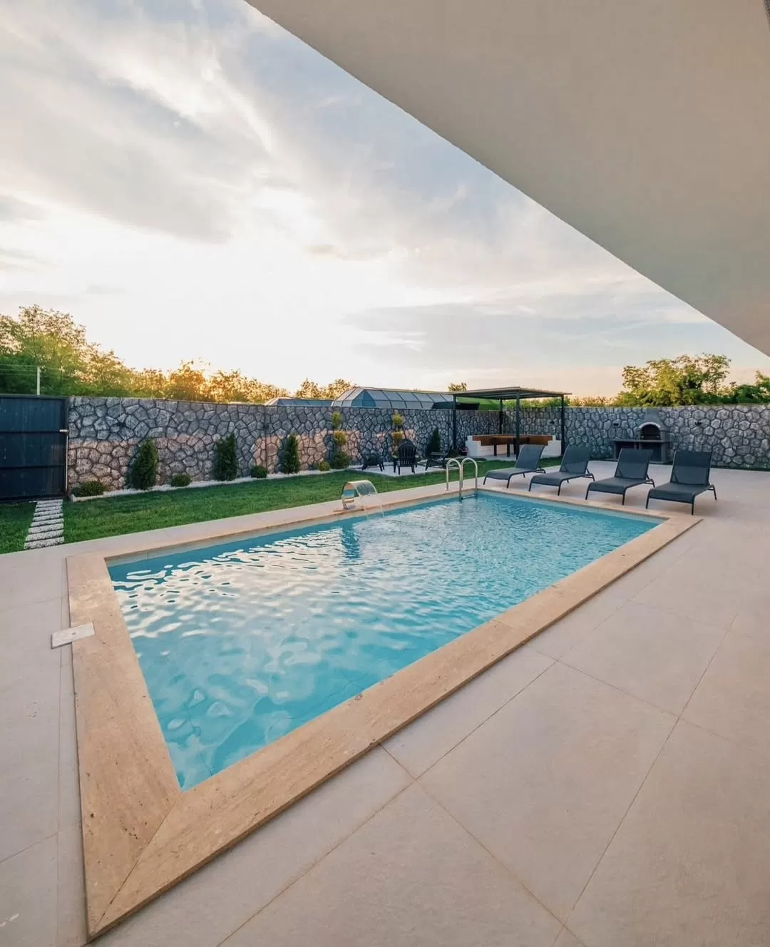 Villa Seven
