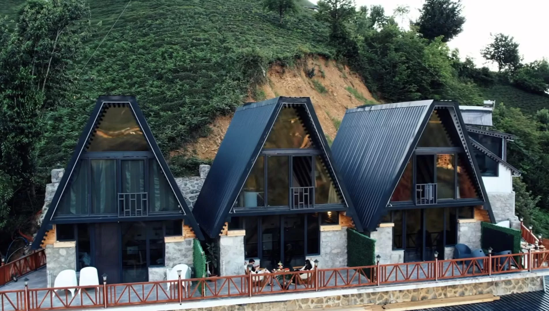 Gema Bungalov